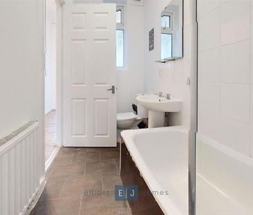 2 bedroom apartment to rent - Photo 6