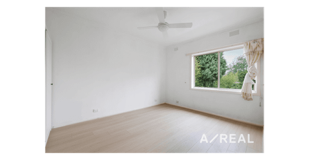 Within Glen Waverley Secondary College Zone – Bright Single-Level Home with Brand New Flooring - Photo 3