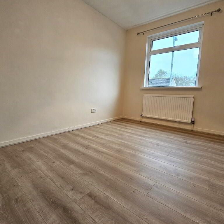 26 Aird Close, Antrim, BT41 1RG - Photo 1