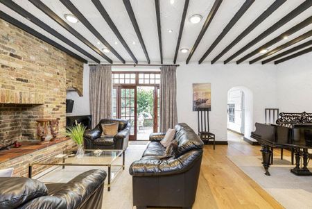 Queens Gate Gardens, South Kensington SW7 - Photo 3