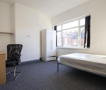 4 bedroom house to rent - Photo 2