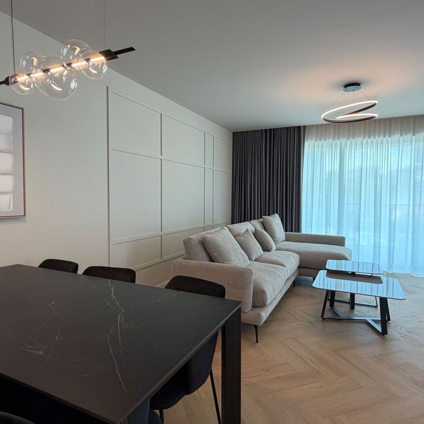 Apartament 4 camere de inchiriat superb-Zona Pipera-100 metri metrou - Photo 1