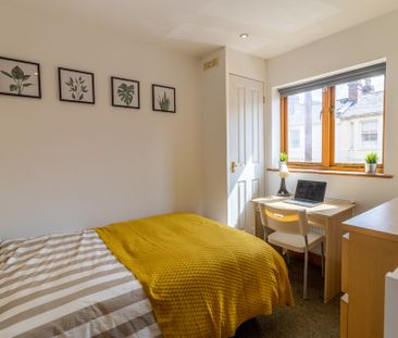 4 Bed Student Accommodation - Photo 3