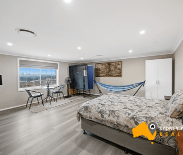 Modern Villa with Premium Features and Convenient Location With Sol... - Photo 3