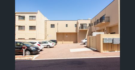 CENTRALLY LOCATED QUALITY APARTMENT - Photo 4