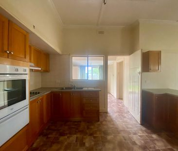 Conveniently located 2 Bedroom Home - Photo 3