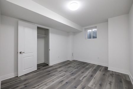 For Lease - 1 Huron Lane, Bradford West Gwillimbury, Ontario - Photo 4