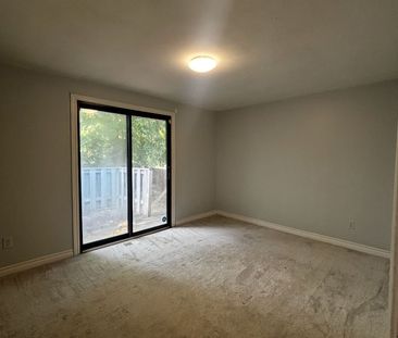 For Lease - 1458 Queen's Boulevard, Kitchener, Ontario - Photo 6