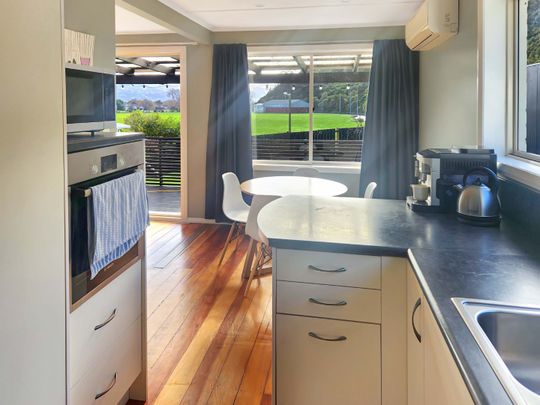 Welcome to this lovely 3 bedroom home with so much to offer. - Photo 1