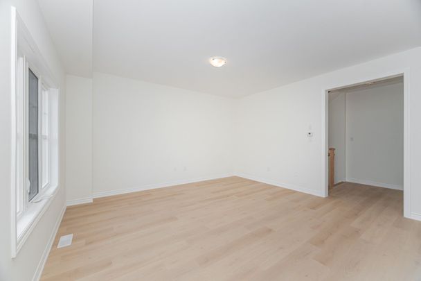 For Lease - 16 Ravenscraig Place, Innisfil, Ontario - Photo 1