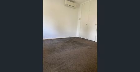 Comfortable and Convenient Home in Epping - Photo 5