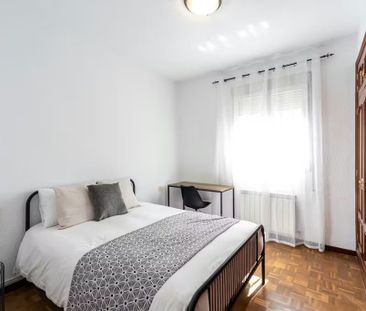 Calle María Zayas, Madrid, Community of Madrid 28039 - Photo 6