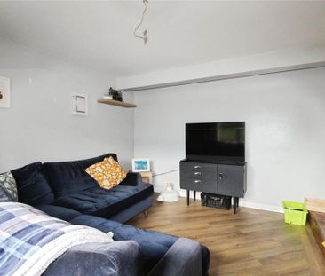 3 bedroom detached bungalow to rent - Photo 1