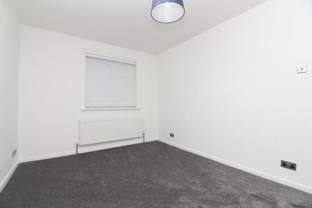 1 bedroom semi-detached bungalow to rent - Photo 5