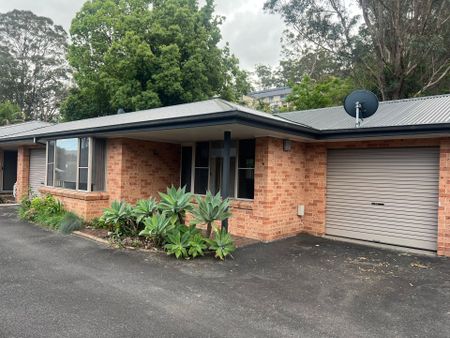 Neat & Tidy Villa - Photo 3