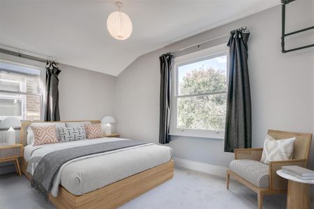 3 bedroom maisonette to rent - Photo 4