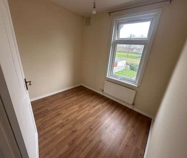 Chester Road, Ilford, Essex, IG3 - Photo 6
