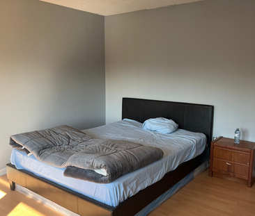 For Lease - 17 Calmist Crescent, Brampton, Ontario - Photo 3