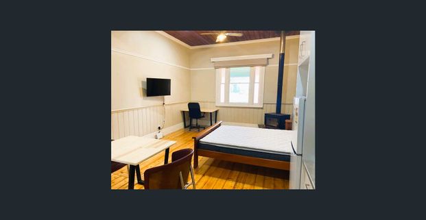 Furnished Studio Room Available - Photo 1