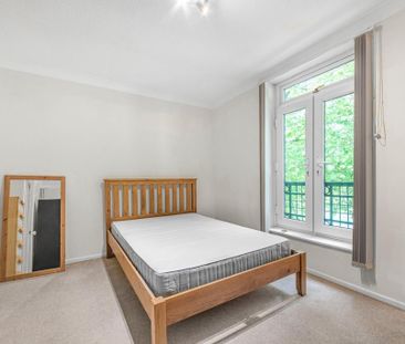 4 bedroom terraced house to rent - Photo 3
