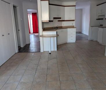 4 1/2 - Lévis - 1 015 $/mois - Photo 2