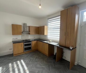 Livsey Street, Rochdale, OL16 - Photo 3