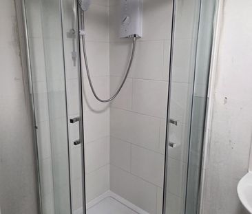 1 Bed Flat, Hall Lane, LS12 - Photo 5