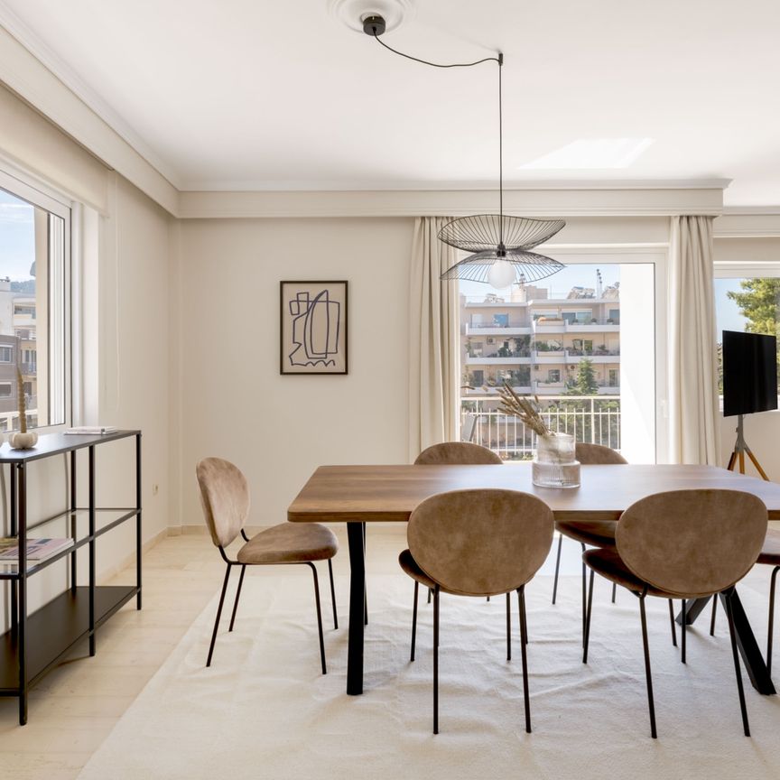 Comfortable 3BR Family Residence in Agia Paraskevi - Photo 1