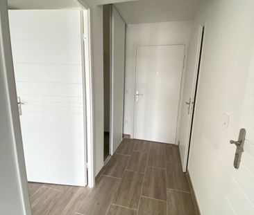 Location Appartement 2 pièces 53m² - Photo 4