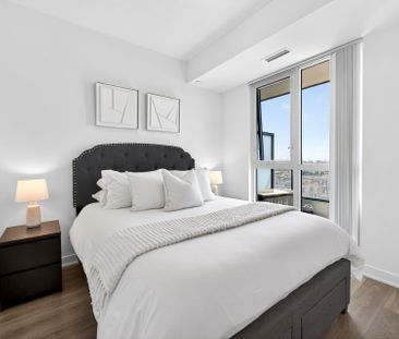 For Lease - 10 Honeycrisp Crescent Unit# 911, Vaughan, Ontario - Photo 3