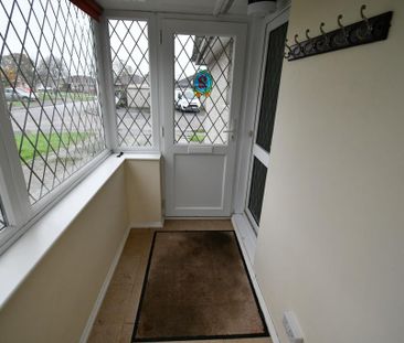 2 bedroom semi-detached bungalow to rent - Photo 3