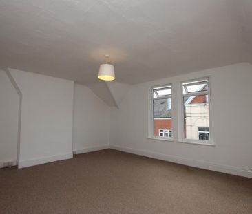 2 bedroom duplex to rent - Photo 2