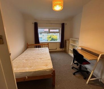 4 bedroom private hall to rent - Photo 6