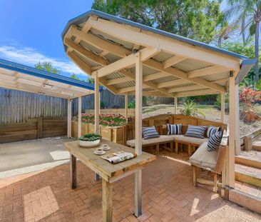 Generous sized Family Home in sought-after Taringa! - Photo 2