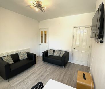 4 bedroom house share to rent - Photo 2