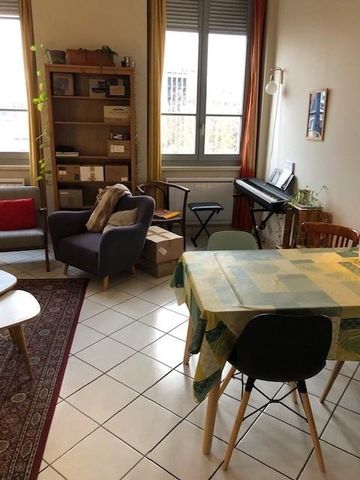 Location Appartement 3 pièces 65m² LYON 4ème - Photo 2
