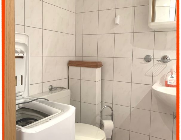 2-Zimmer-Wohnung, vollmöbliert und zentral, in einem sehr gepflegten Bürgerhaus zu vermieten! - Foto 1