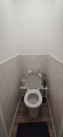 Location Appartement 1 pièce 12m² - Photo 2