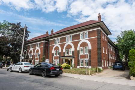 28 Balmoral Ave - Photo 3