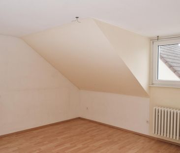 Renovierte Dachgeschosswohnung mit guter Aufteilung in BGL-Hand!!! - Photo 5
