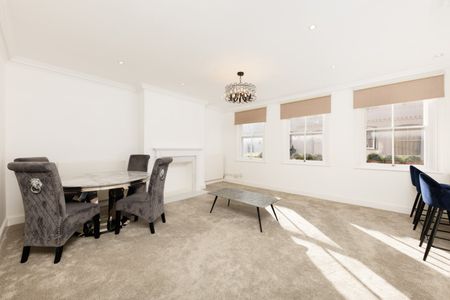 4 Bed Mews House To Rent - Photo 2