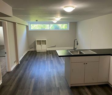 For Lease - 17 Collins Crescent Unit# Lower, Aurora, Ontario - Photo 6