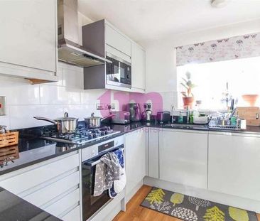 Torino Way, South Ockendon, RM15 - Photo 2