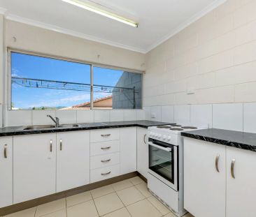 Unit 7/5 Rose Street, North Ward. - Photo 2