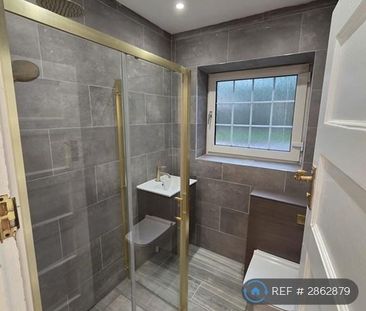 3 bedroom maisonette to rent - Photo 3