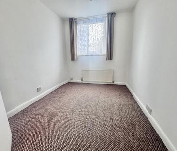 3 bedroom maisonette to rent - Photo 5