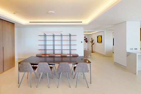 Top Floor Apartment in Málaga - Photo 2
