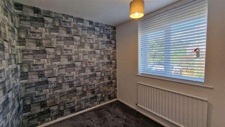 Wingfield Place, Winsford, CW7 - Photo 5