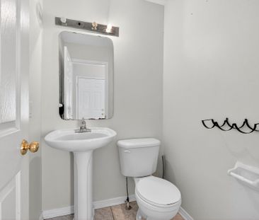 For Lease - 9 CARWOOD Circle, Overbrook - Castleheights and Area, O... - Photo 5