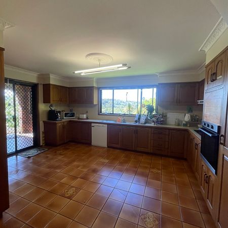 5-bedroom shared house, Ross St - Photo 3
